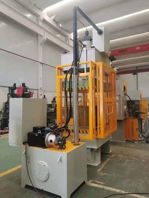 Machine de Ton Four Column Hydraulic Press du servo 100 pour le traitement en métal